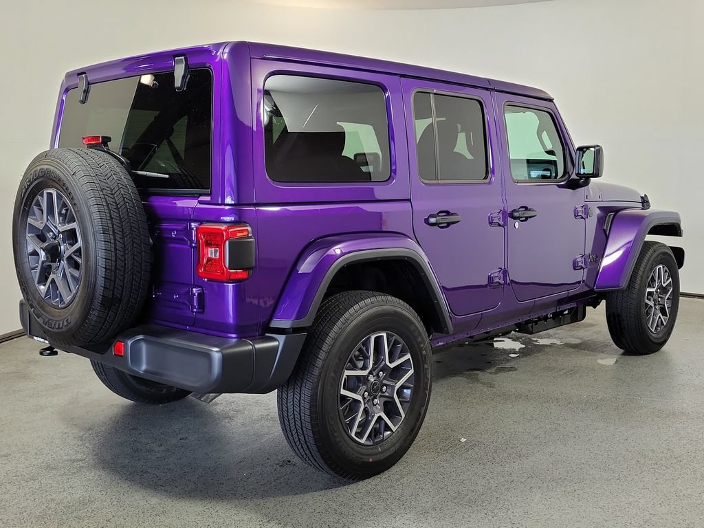New 2026 Jeep Wrangler Unlimited Sahara w/ Technology Group AWD/4WD image 6