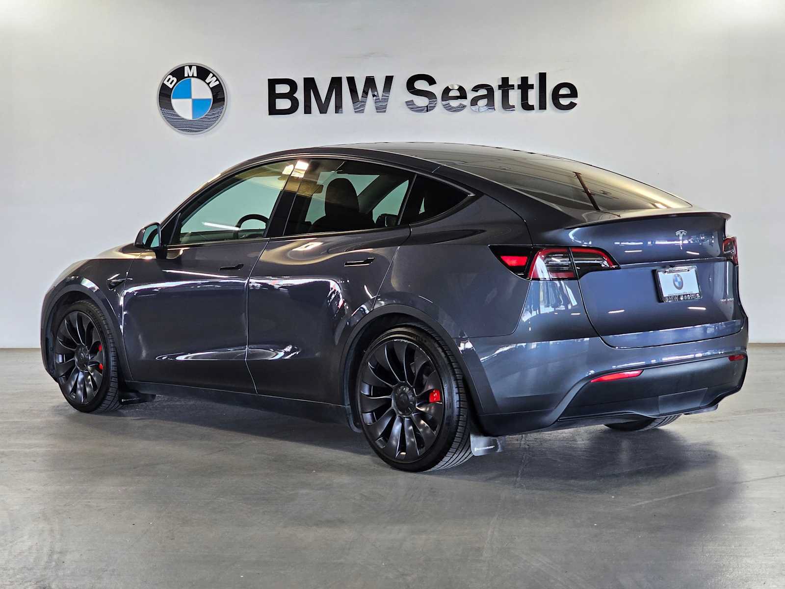 Used 2023 Tesla Model Y Performance AWD/4WD image 4