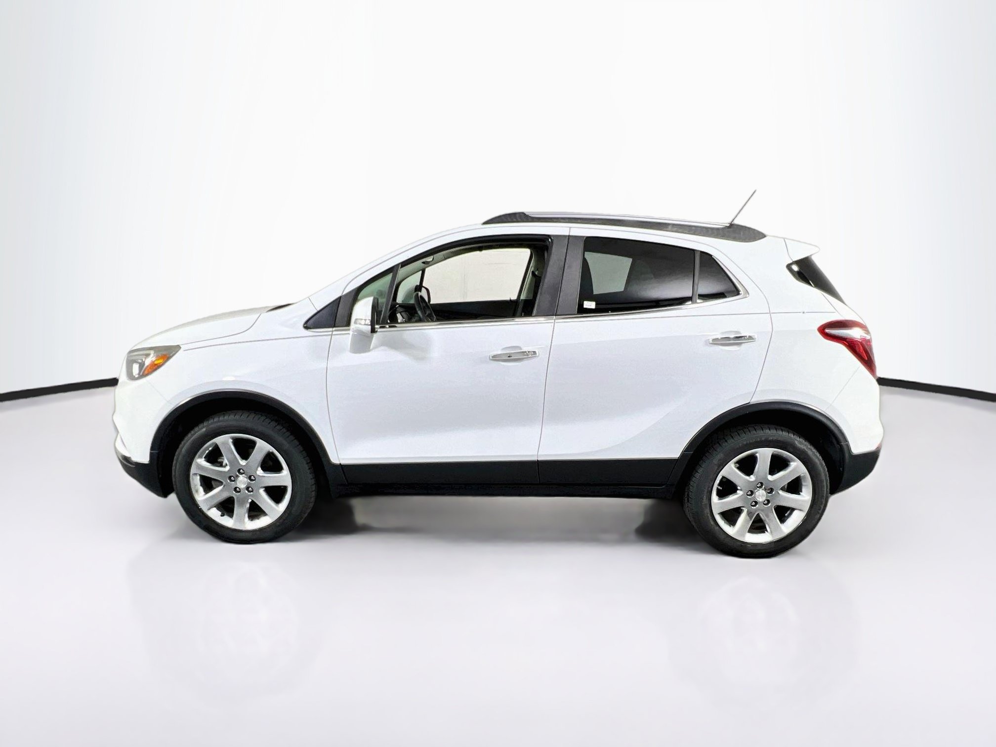 Used 2017 Buick Encore Essence w/ Experience Buick Package AWD/4WD image 8