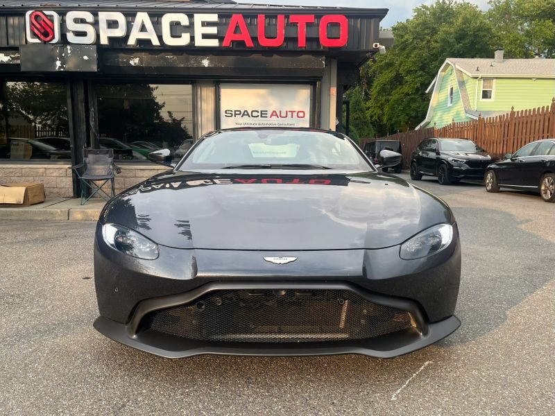 Used 2020 Aston Martin V8 Vantage Coupe RWD image 2