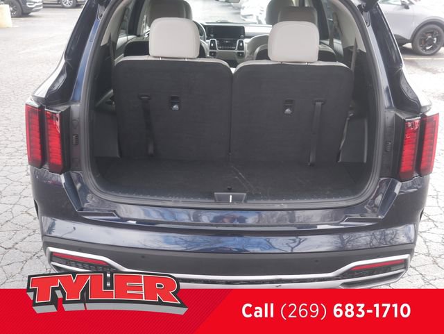 Used 2023 Kia Sorento EX image 15