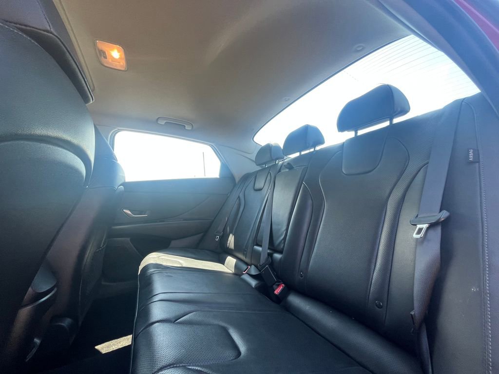 Used 2024 Hyundai Elantra Limited FWD image 15
