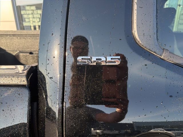 Used 2024 Toyota Tacoma SR5 AWD/4WD image 9