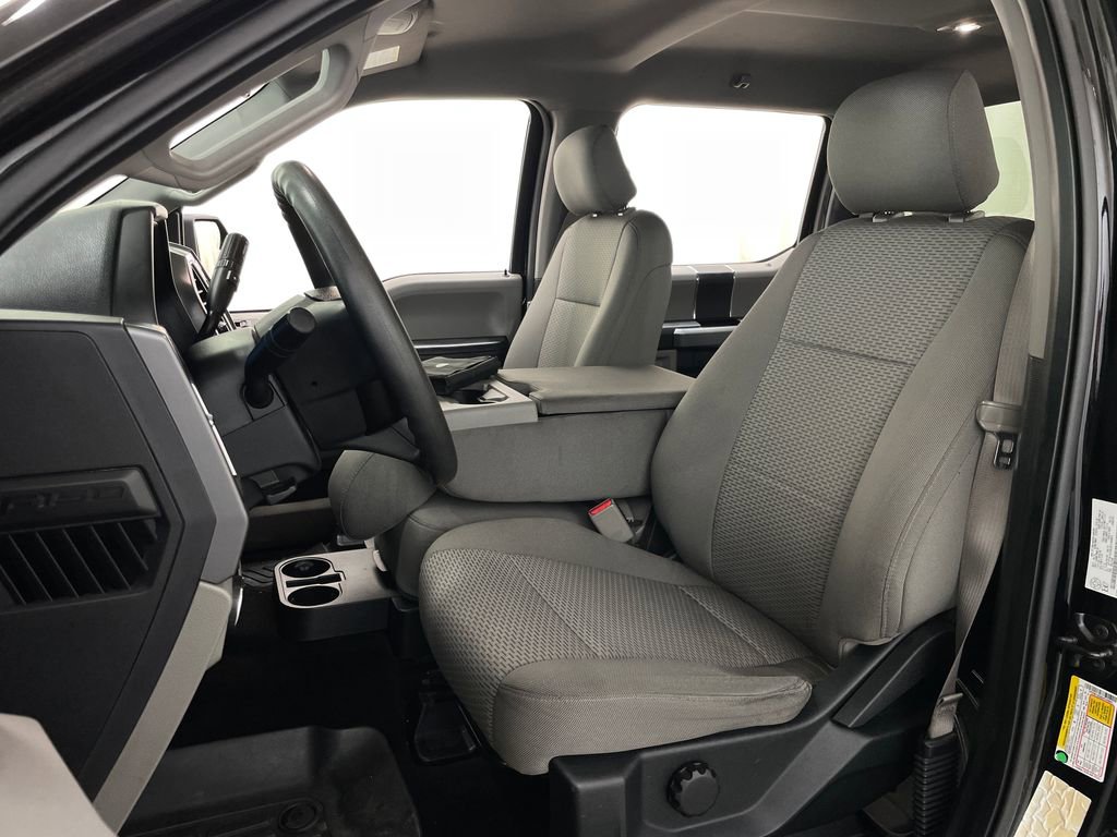 Used 2016 Ford F150 XLT image 17