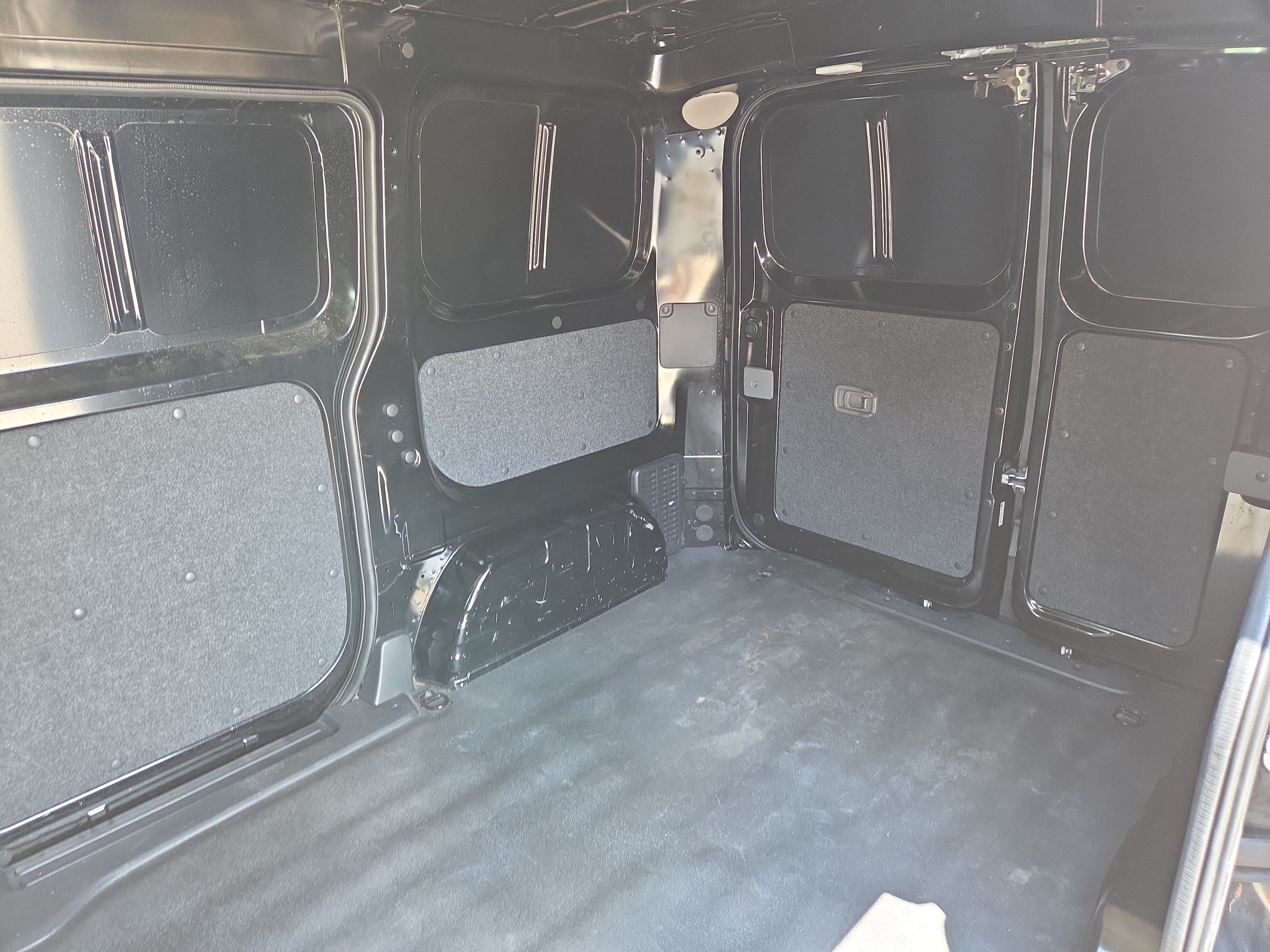 Used 2015 Chevrolet City Express LS FWD image 12