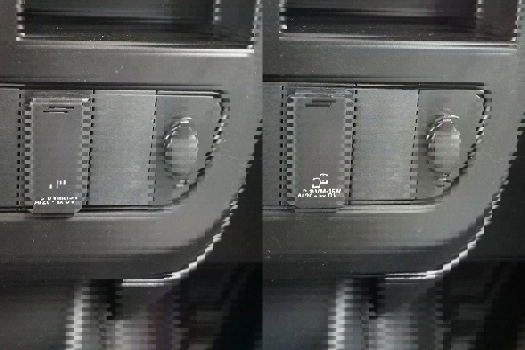 Used 2023 Chevrolet Express 3500 LS image 20