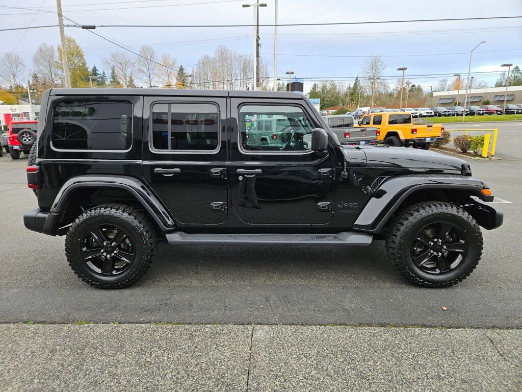 Used 2021 Jeep Wrangler Unlimited Sahara image 6