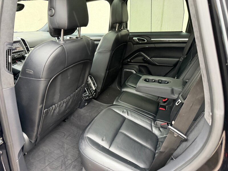 Used 2014 Porsche Cayenne Turbo S AWD/4WD image 37
