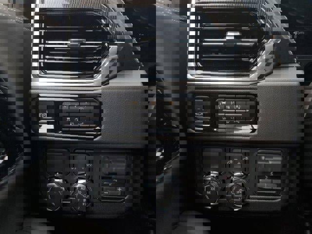 New 2026 GMC Yukon XL Elevation w/ Elevation Premium Package image 30