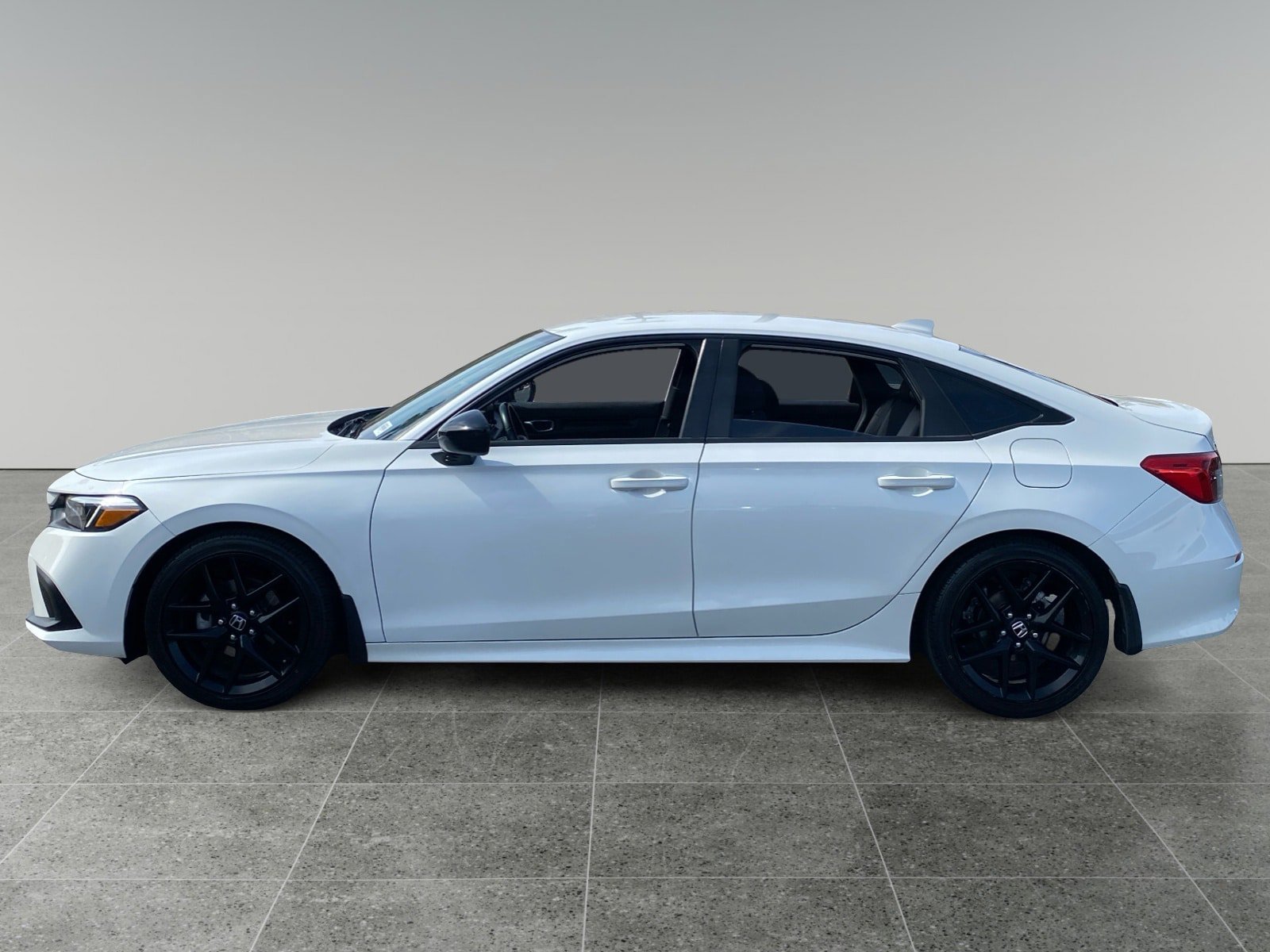 Used 2023 Honda Civic Sport image 2