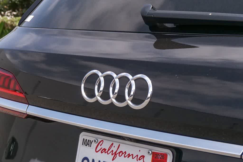 Used 2021 Audi Q7 2.0T Premium w/ Convenience Package AWD/4WD image 12