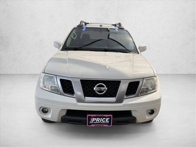 Used 2020 Nissan Frontier PRO-4X w/ Pro-4x Utility Package image 8