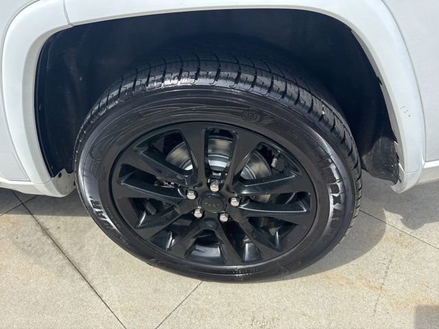 Used 2021 Jeep Grand Cherokee Laredo X AWD/4WD image 11