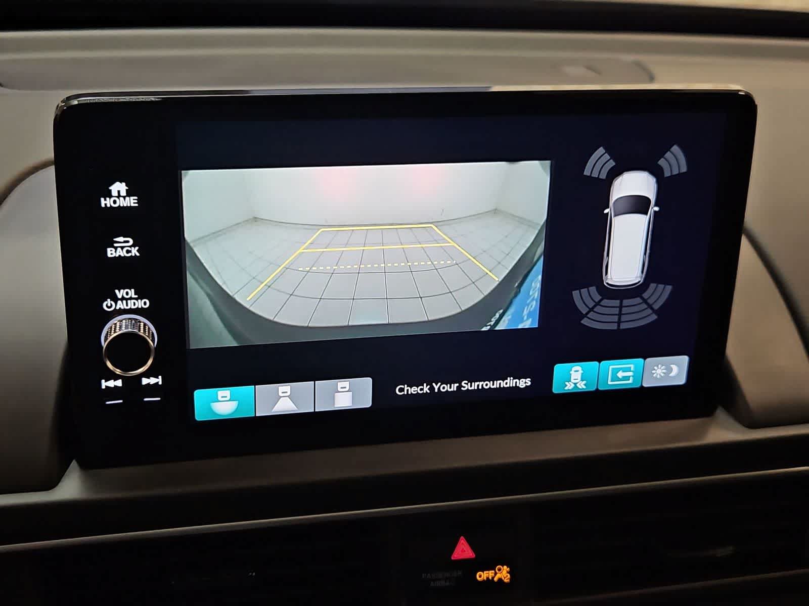 Certified 2025 Honda Pilot Touring image 4