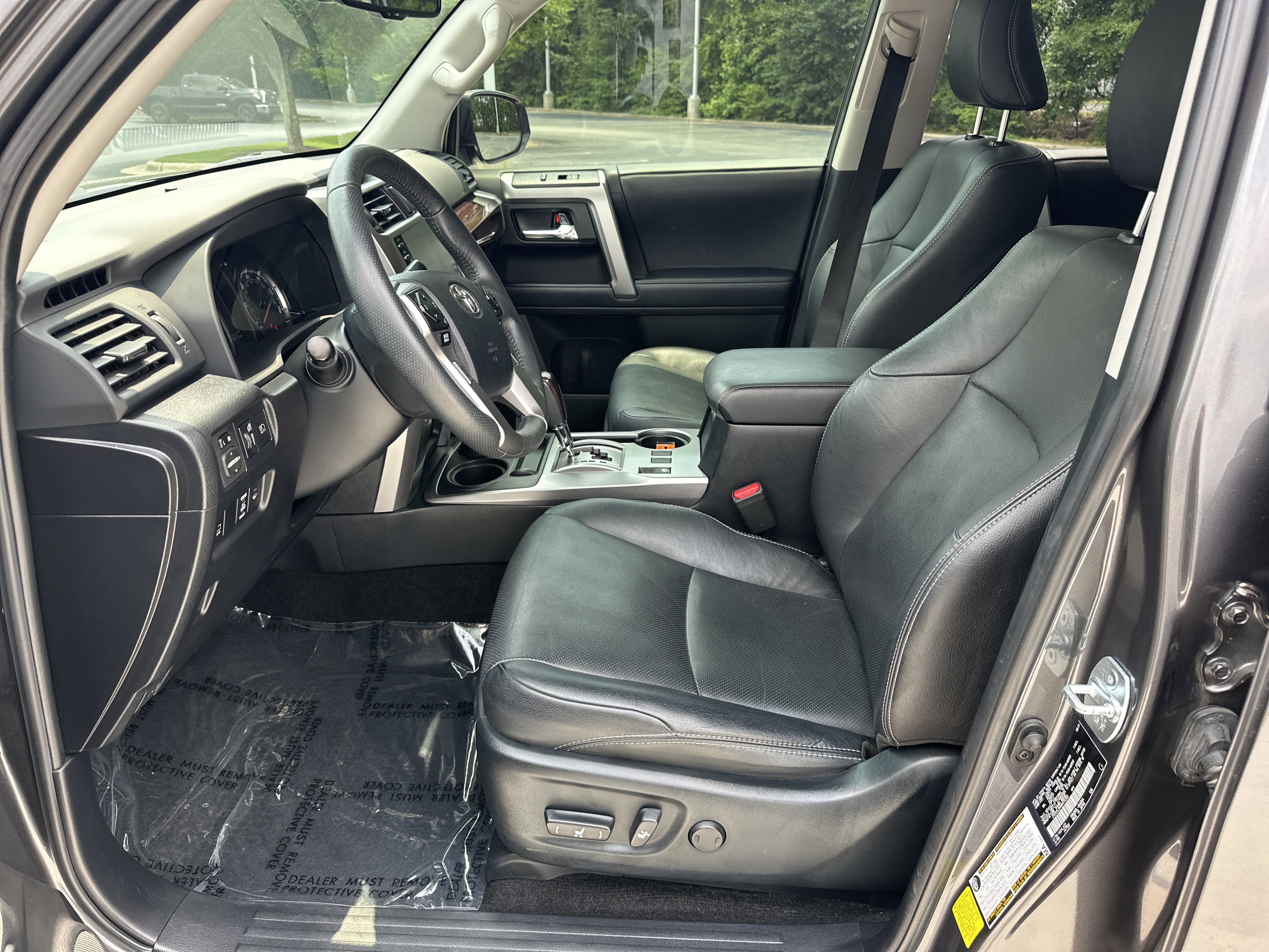 Certified 2022 Toyota 4Runner Limited AWD/4WD image 31