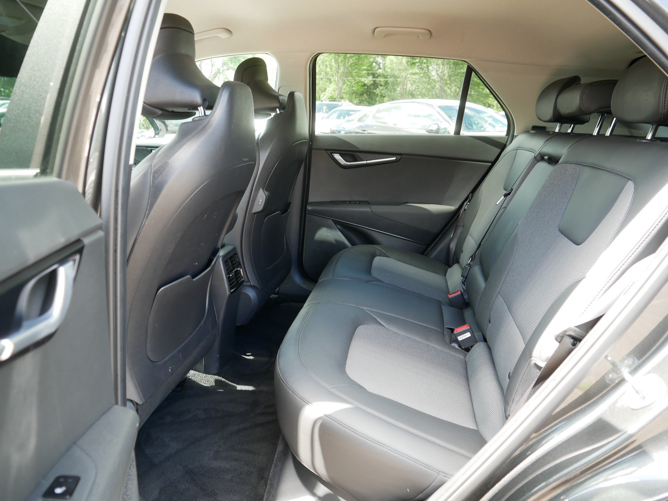 Used 2024 Kia Niro Wind w/ Wind Preserve Package FWD image 35