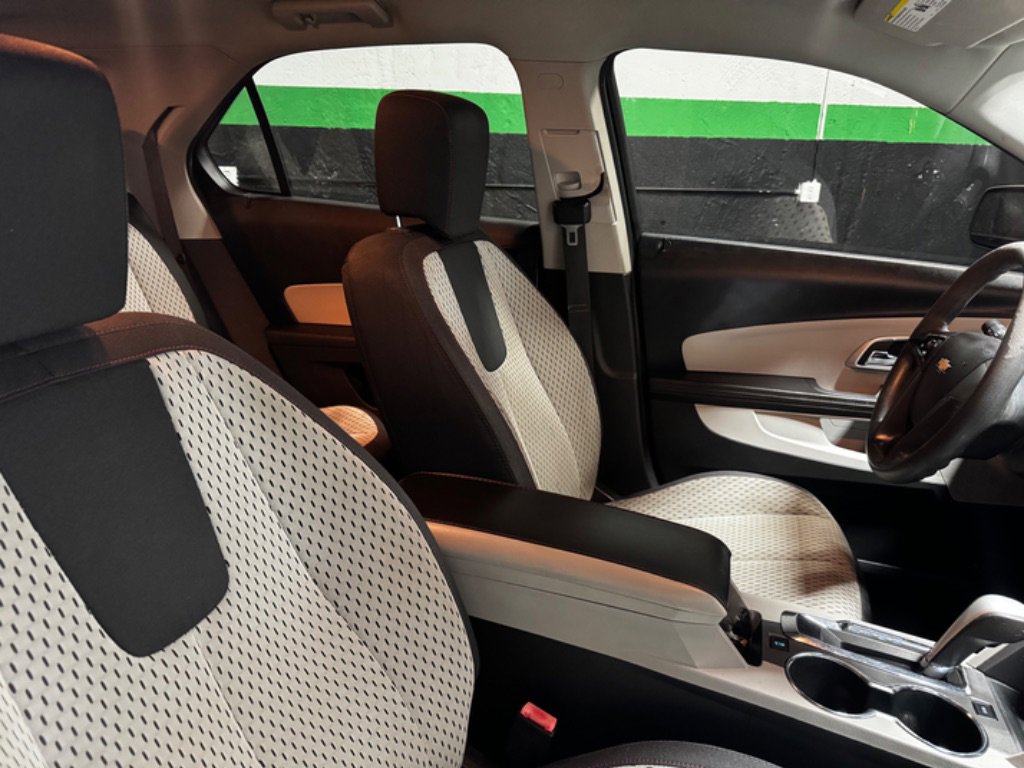 Used 2011 Chevrolet Equinox LS image 15