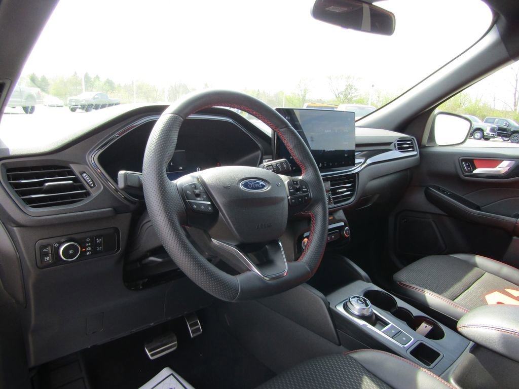 Used 2023 Ford Escape ST-Line Select w/ Tech Pack #2 AWD/4WD image 11