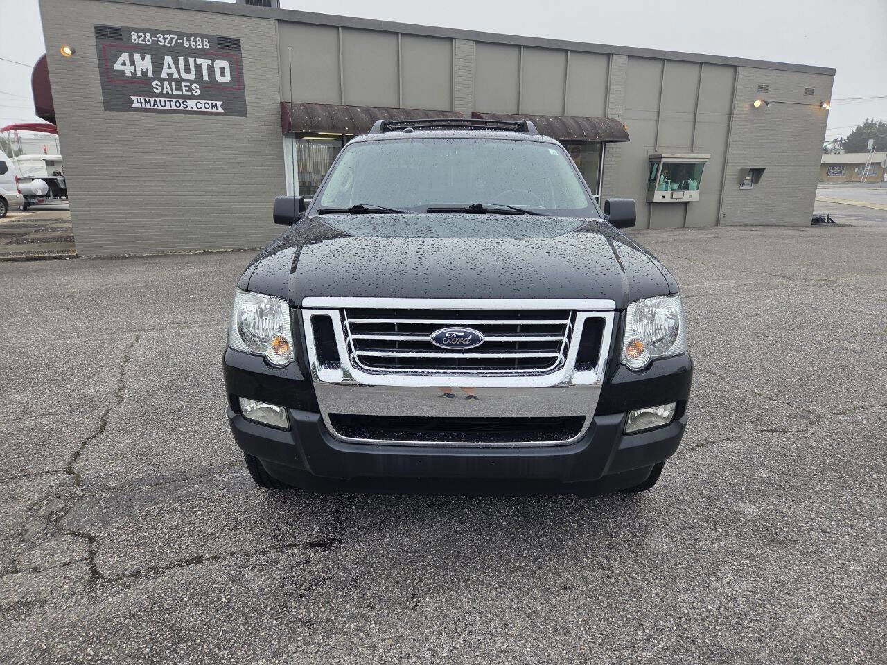 Used 2008 Ford Explorer Sport Trac XLT AWD/4WD image 3