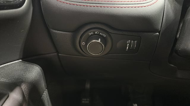 Used 2024 Dodge Durango GT AWD/4WD image 13