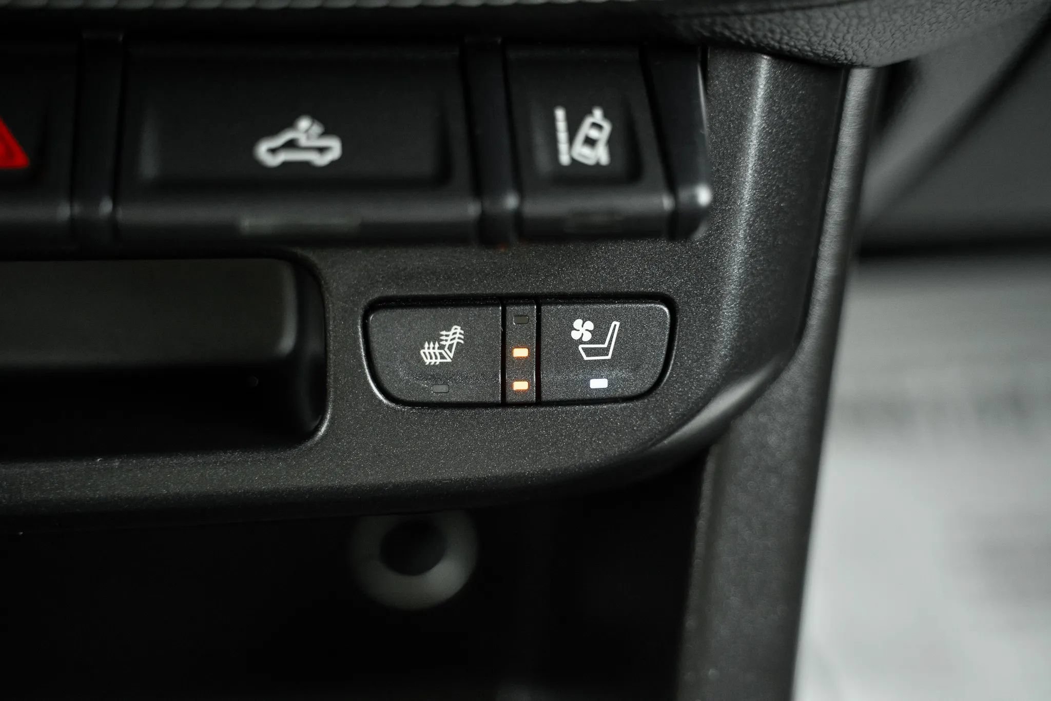Used 2018 GMC Canyon Denali AWD/4WD image 30