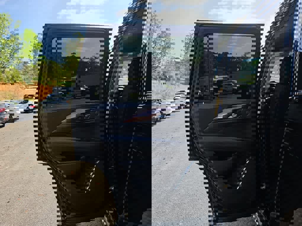 Used 2018 Cadillac Escalade 4WD image 28