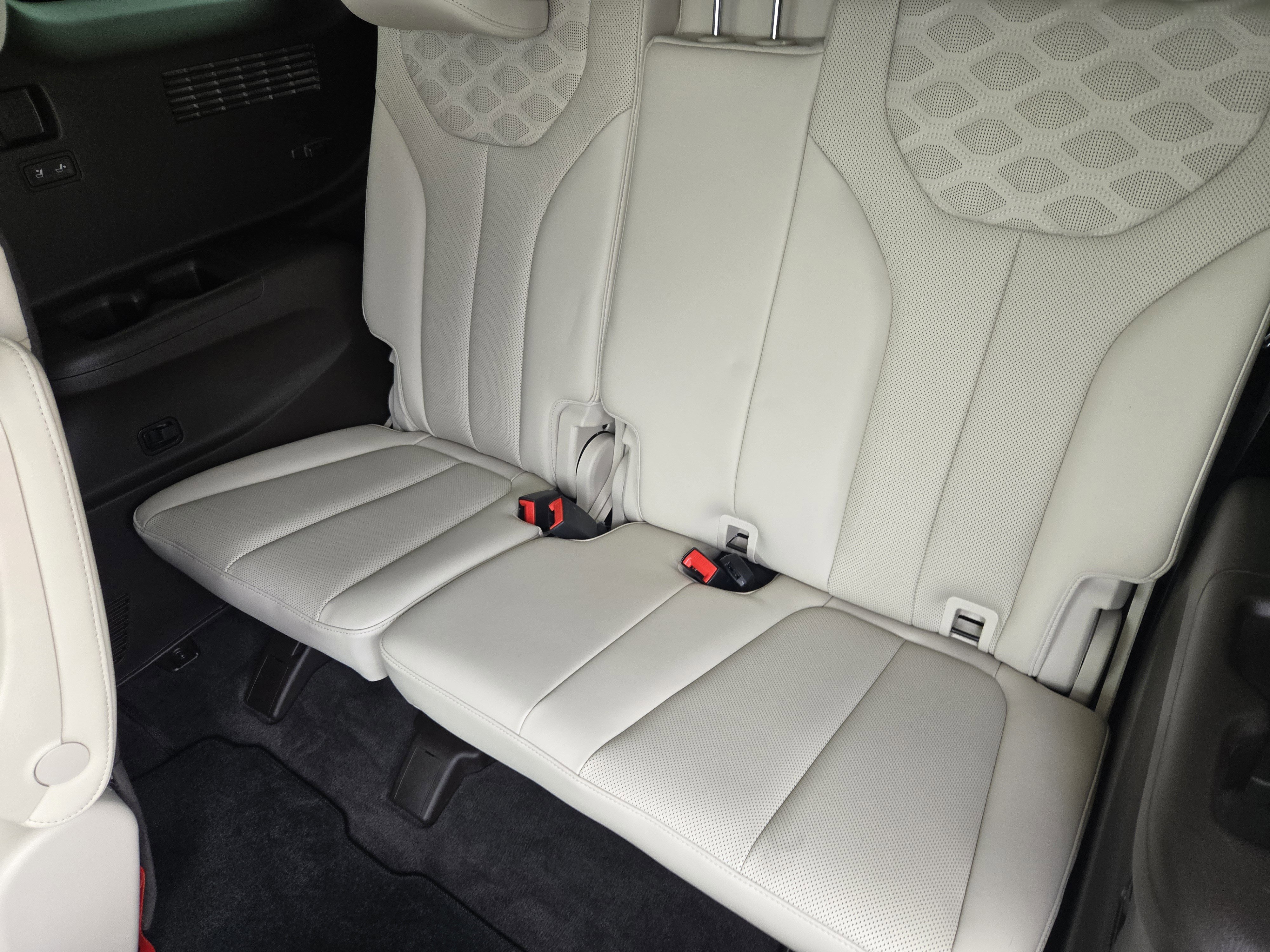 Used 2020 Hyundai Palisade Limited image 30