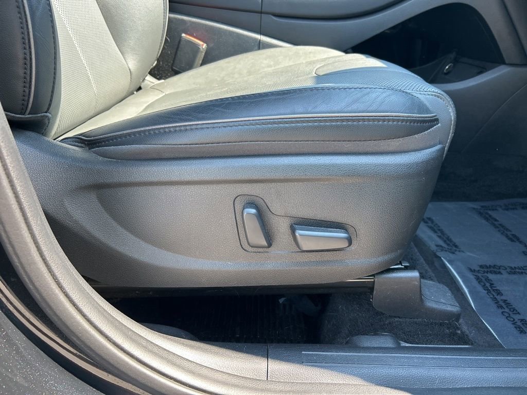 Used 2022 Hyundai Santa Fe Limited image 45