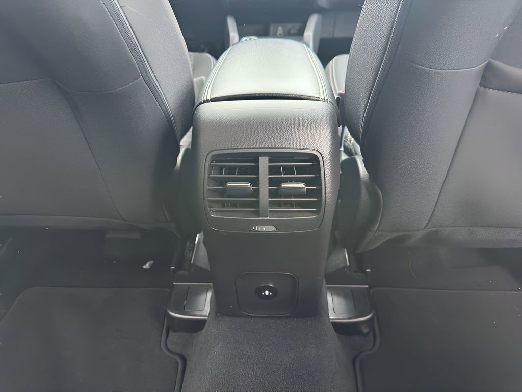 Used 2025 Ford Escape Active image 28