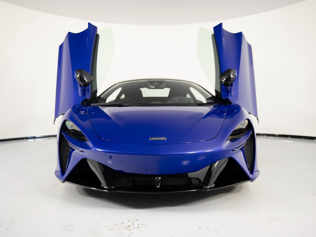 Used 2024 McLaren Artura image 35