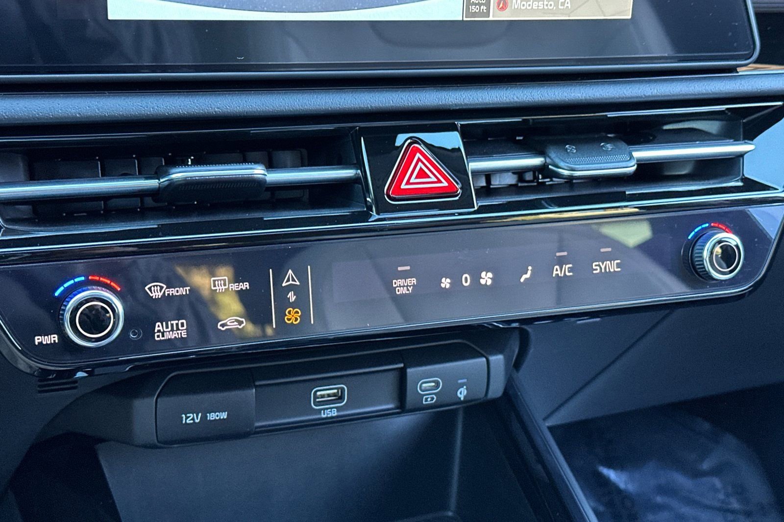 Used 2025 Kia Niro EX Touring image 18