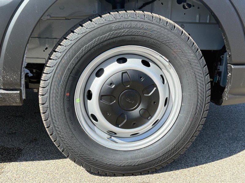 New 2026 Ford Transit 250 148 Medium Roof RWD image 11