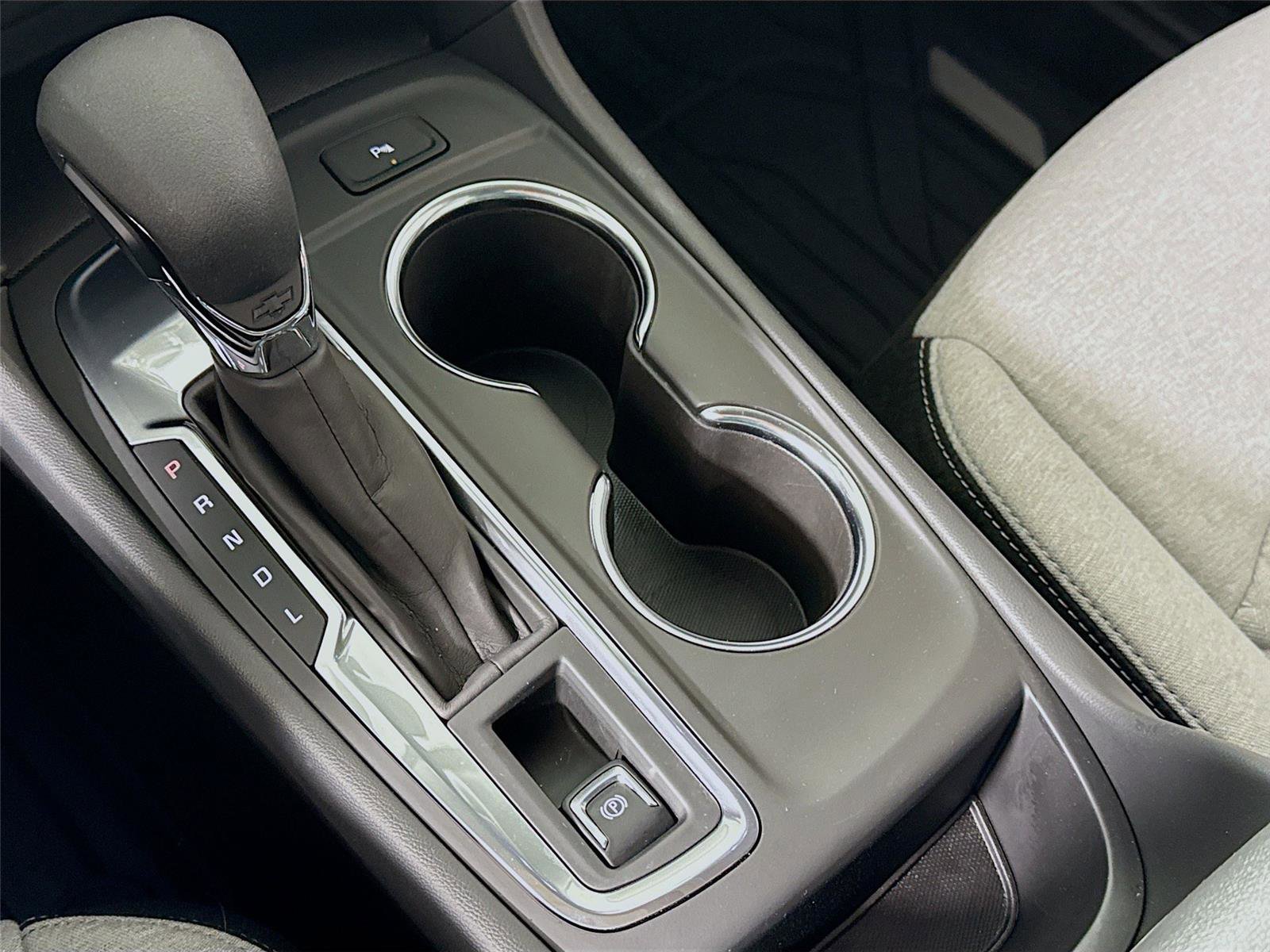 Used 2024 Chevrolet Equinox LT w/ LPO, Floor Liner Package image 10