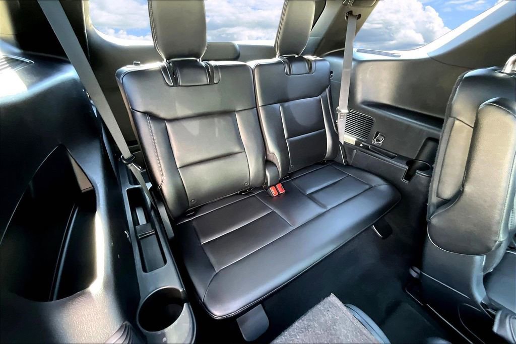 Used 2020 Ford Explorer Limited w/ Class III Trailer Tow Package image 28