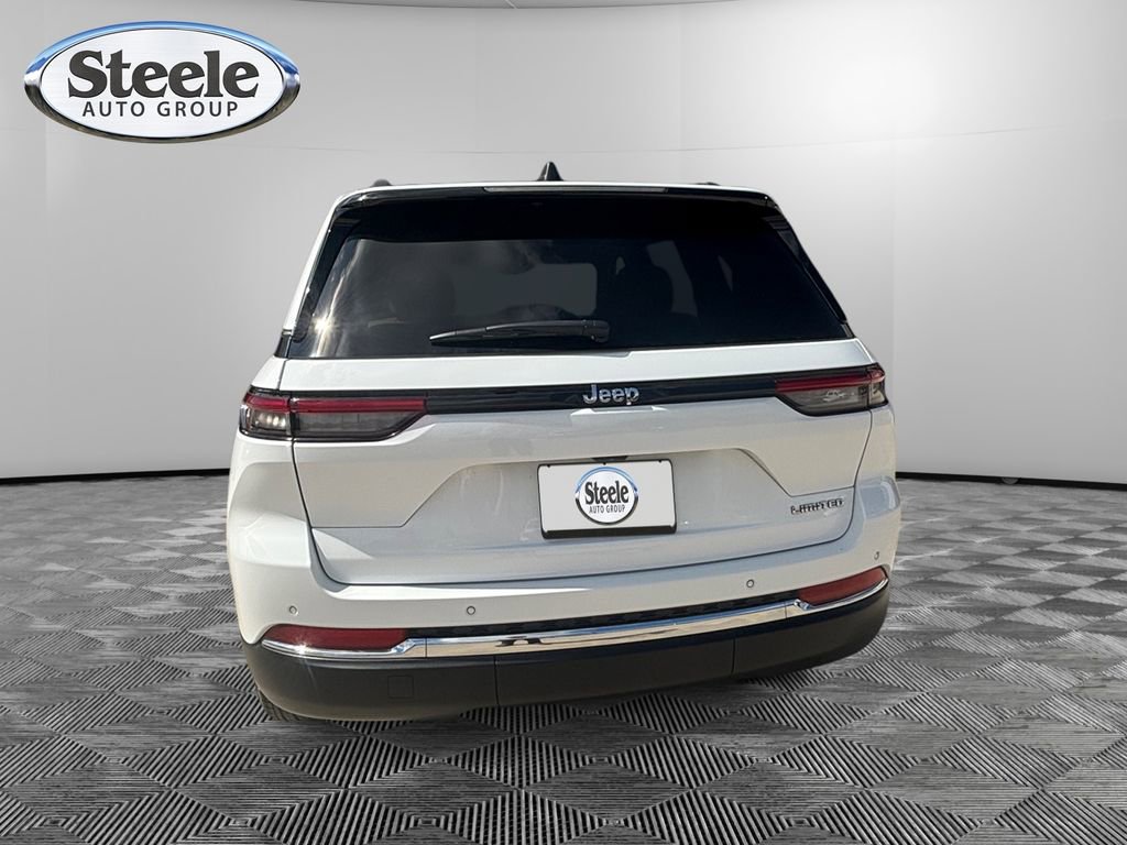 Used 2023 Jeep Grand Cherokee Limited image 4