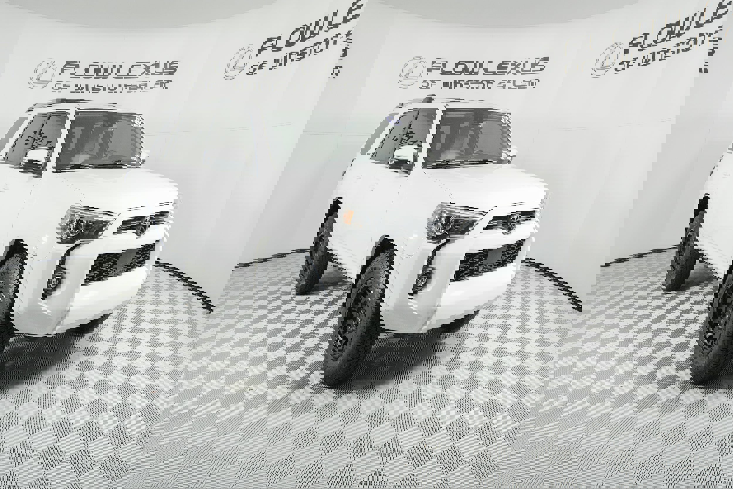 Used 2022 Toyota 4Runner SR5 Premium image 3