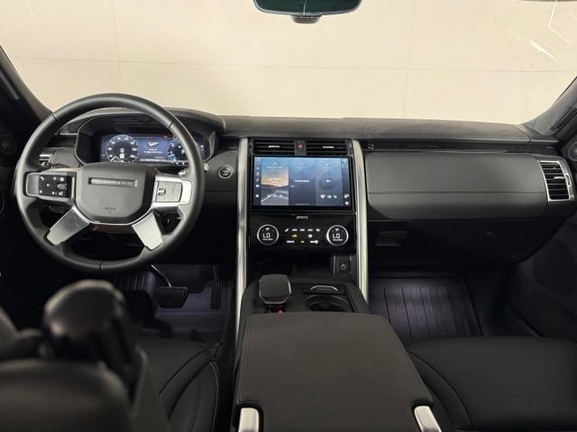 Used 2025 Land Rover Discovery S AWD/4WD image 27