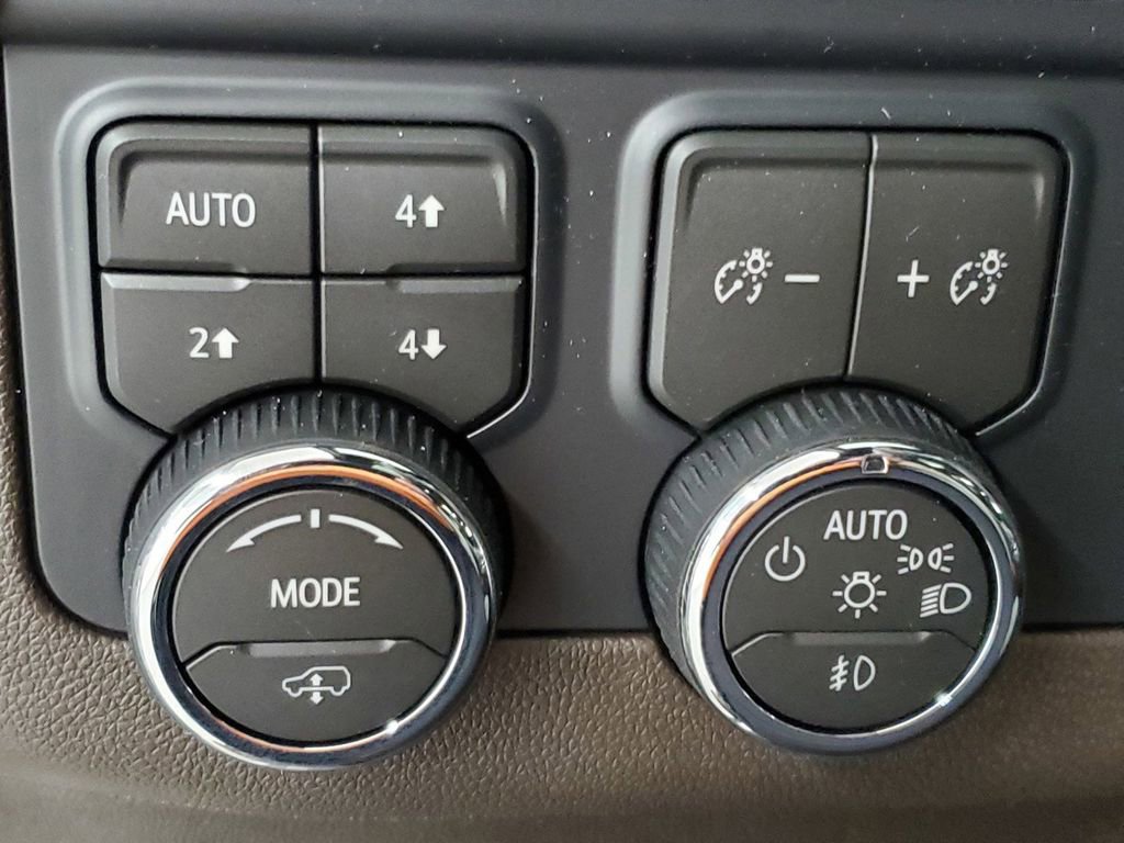 New 2026 Chevrolet Tahoe Z71 w/ Z71 Off-Road Package image 32