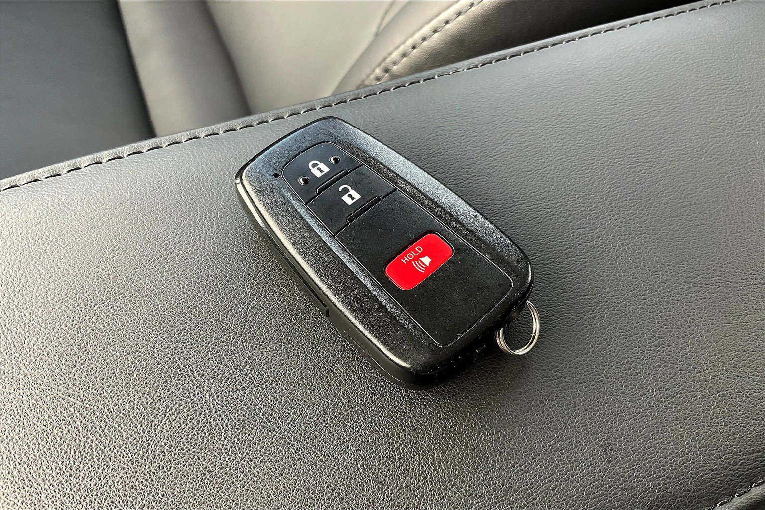 Used 2022 Toyota Prius AWD image 14
