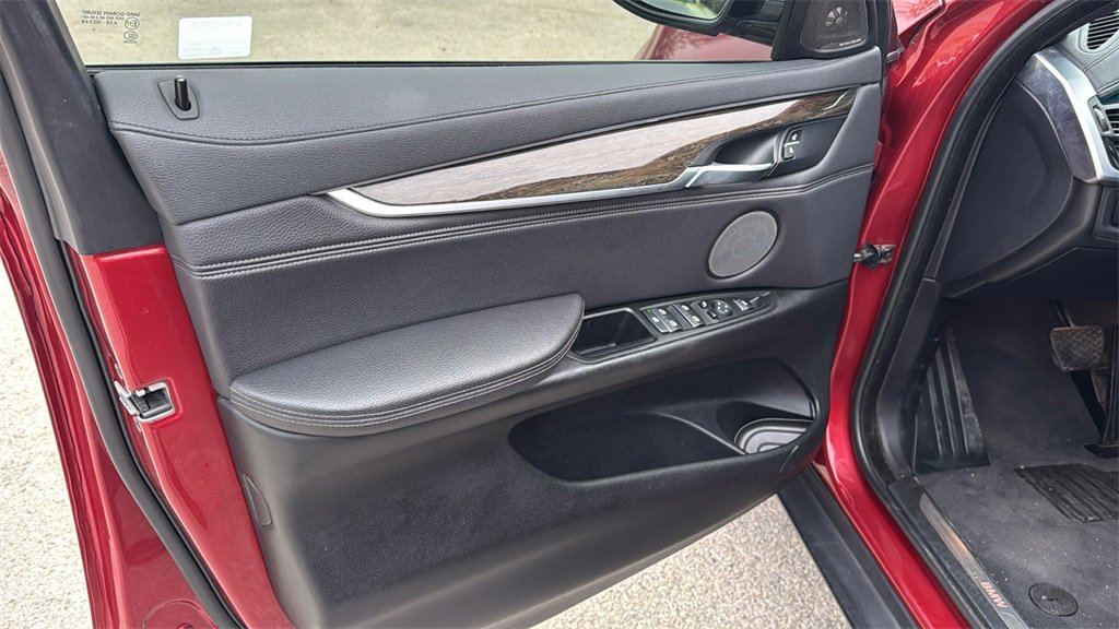 Used 2018 BMW X6 sDrive35i image 12