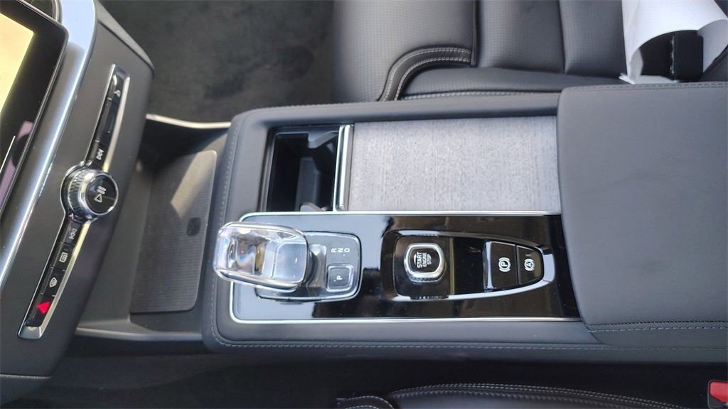 New 2026 Volvo XC90 B6 Ultra image 23