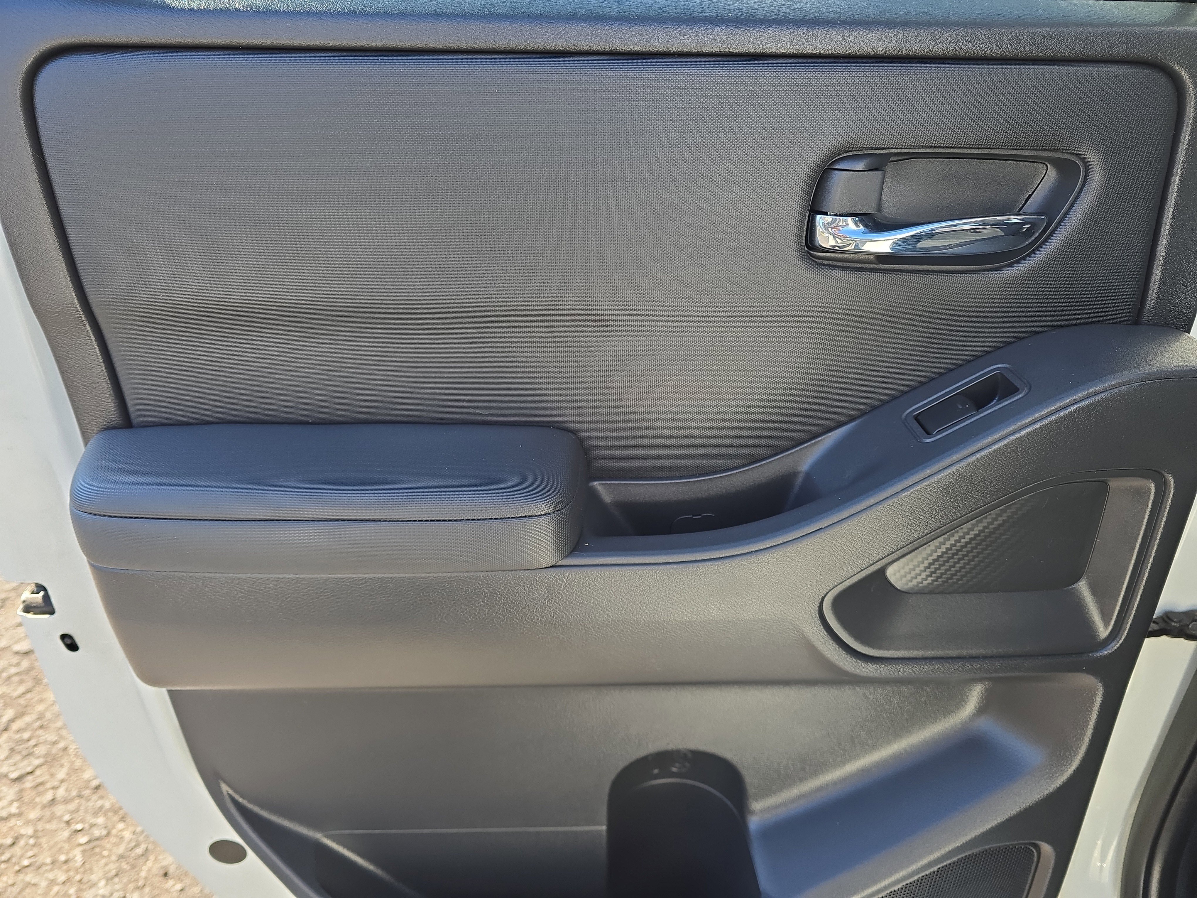 Used 2022 Nissan Frontier SV w/ Technology Package image 27