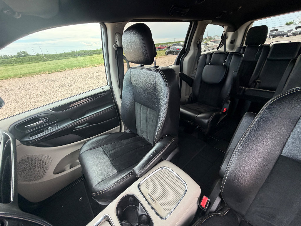 Used 2018 Dodge Grand Caravan SXT FWD image 10
