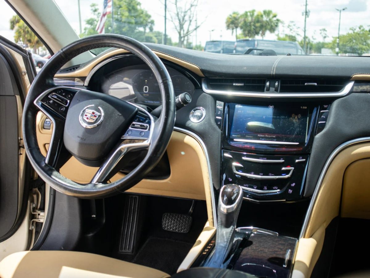 Used 2013 Cadillac XTS Premium FWD image 26