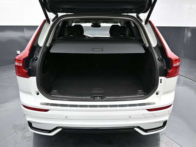 Used 2024 Volvo XC60 T8 Ultimate w/ Climate Package AWD/4WD image 9
