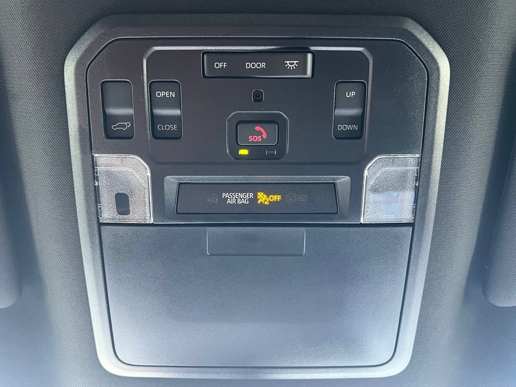 Used 2024 Toyota Sequoia TRD Pro AWD/4WD image 18