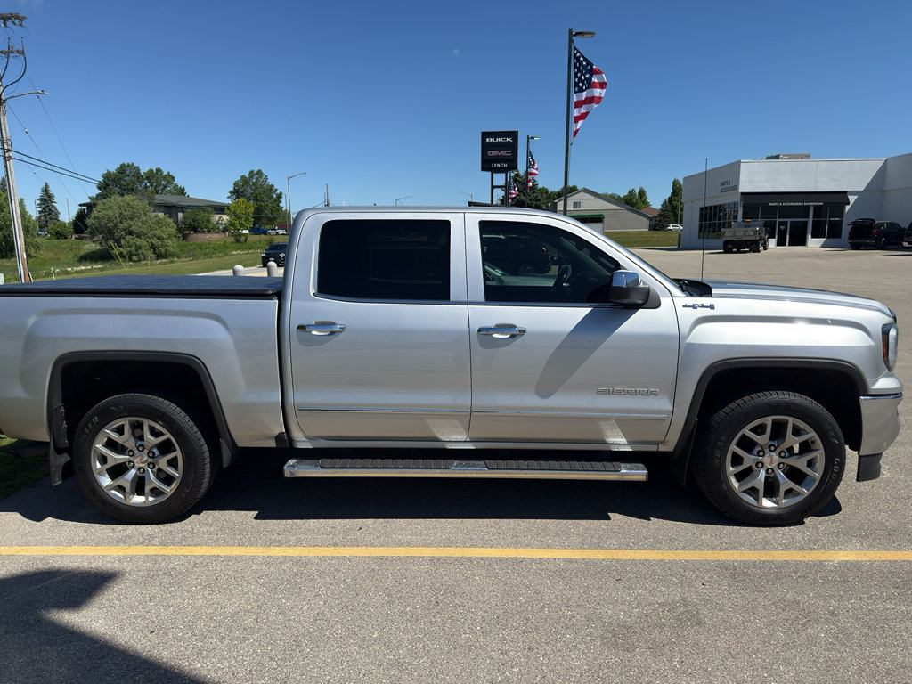 Used 2018 GMC Sierra 1500 SLT AWD/4WD image 3