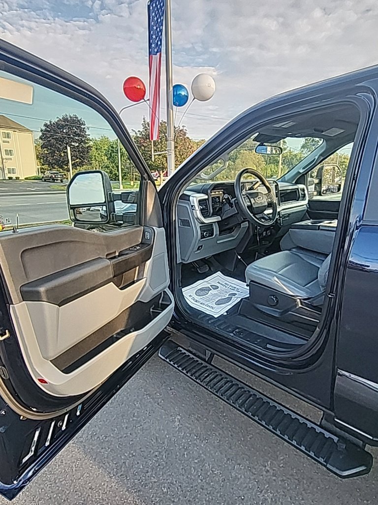Used 2023 Ford F250 XL w/ Snow Plow Prep Package AWD/4WD image 14
