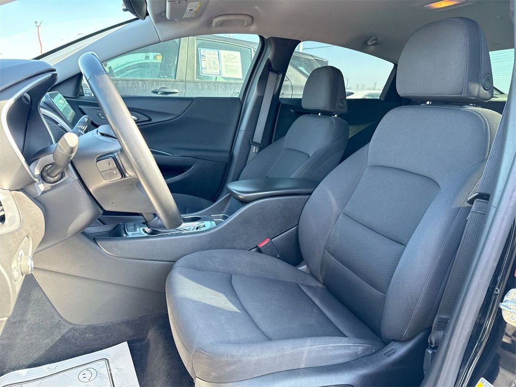 Used 2023 Chevrolet Malibu RS image 11