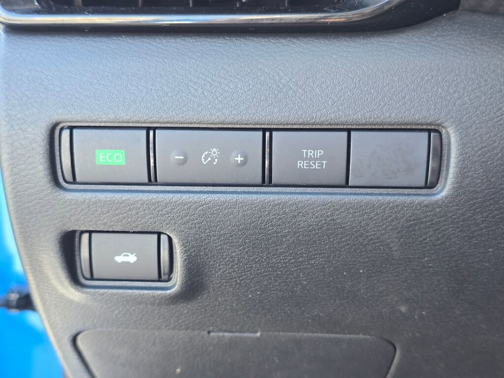 Used 2022 Nissan Sentra SV w/ All-Weather Package FWD image 24